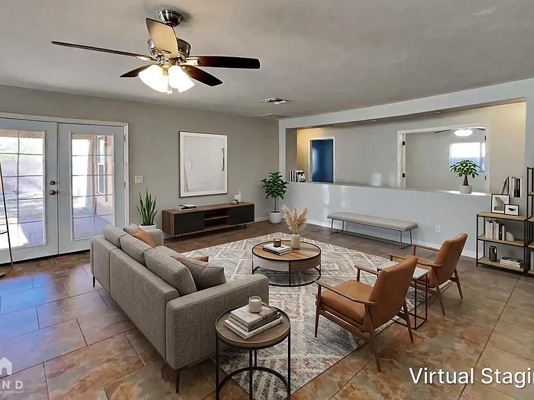 10668 S Silverbluff Dr — Photo 2