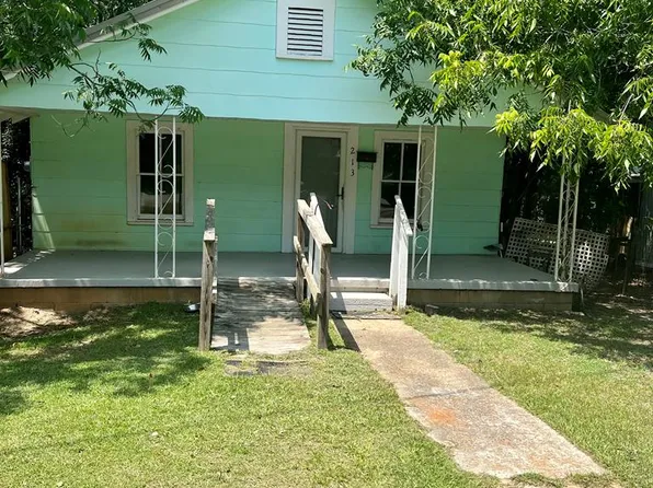 213 Gordon St W, Douglas, GA 31533
