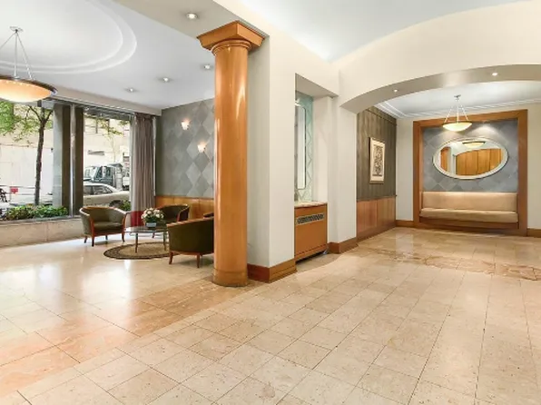 301 East 48th Street image 1 of 1