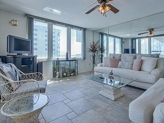 3rd image of 2987 Atlantic Ave #1603