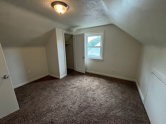 4th image of 180 Central Ave