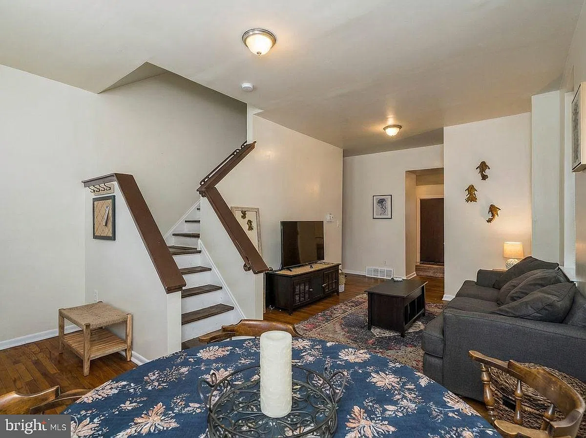 4 bed, 2.5 bath, 1505 sqft, $2,150 — Photo 2