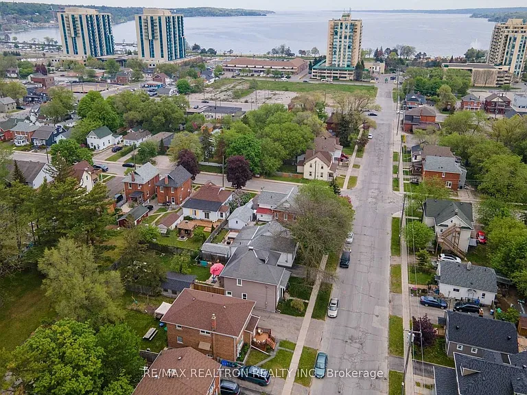 68 John St #LOWER — Photo 11