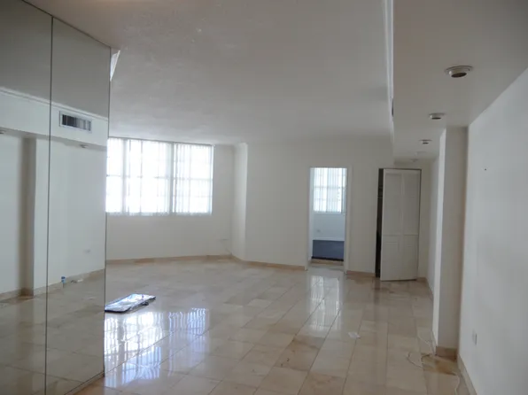999 Brickell Bay Dr, Miami, FL