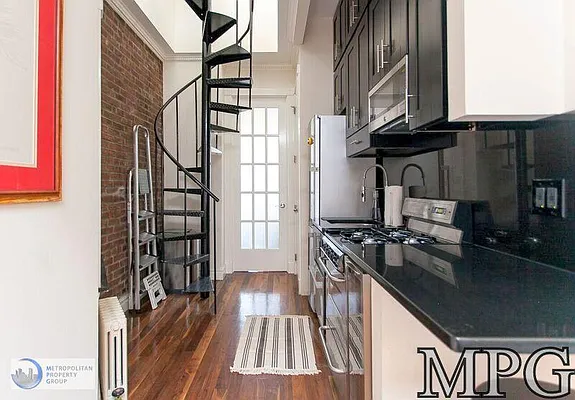 Rented by Metropolitan Property Group | media 32