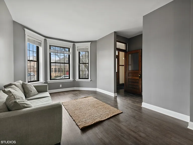 3727 N Clifton Ave #1 — Photo 3
