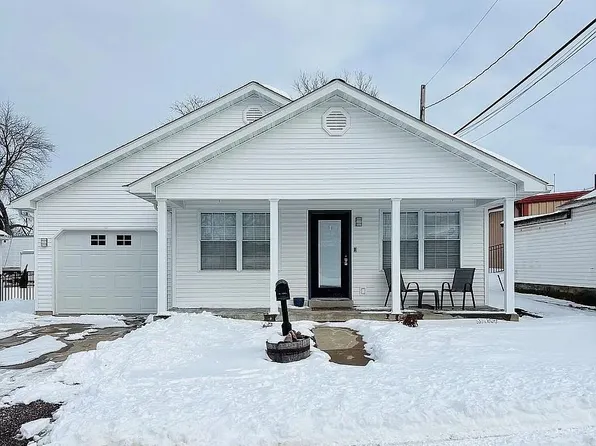 10 N Monroe St, Millstadt, IL 62260
