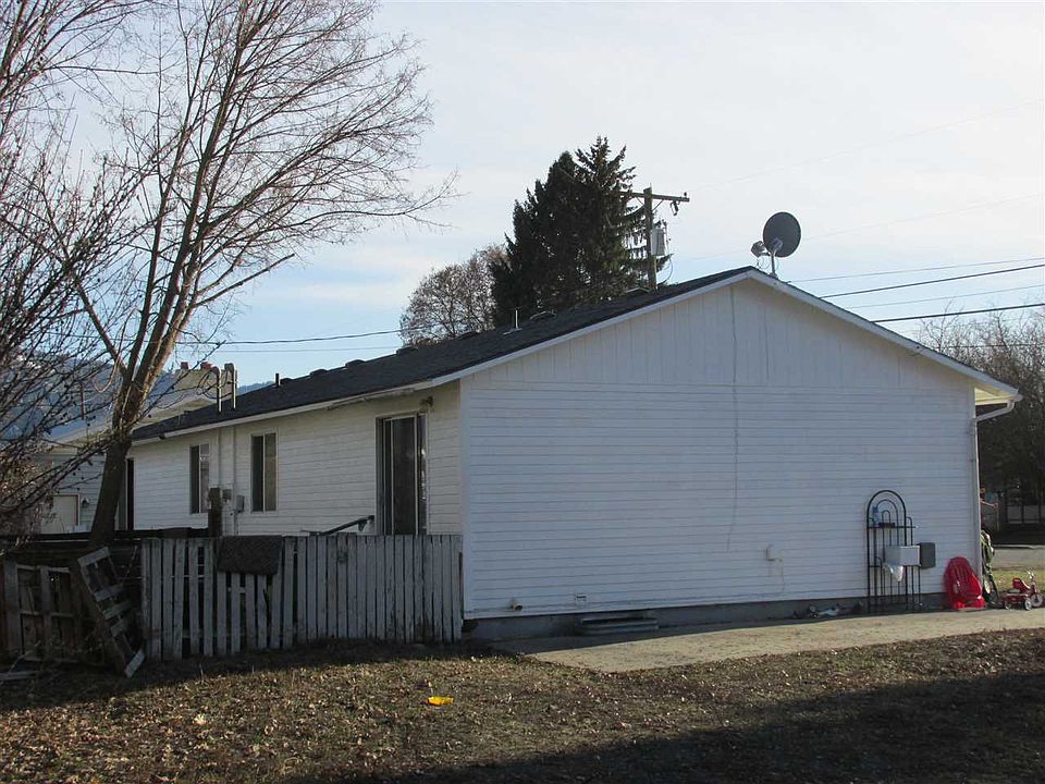 2nd image of 805/815 S Oak St