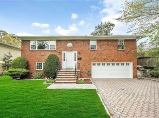 649 White Plains Rd, Eastchester, NY
