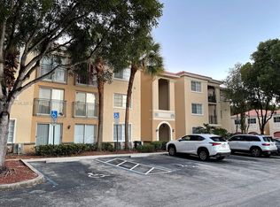 2451 Centergate Dr, Miramar, FL 33025