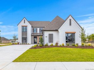 5814 Weeping Willow Dr, Lake Charles, LA 70605