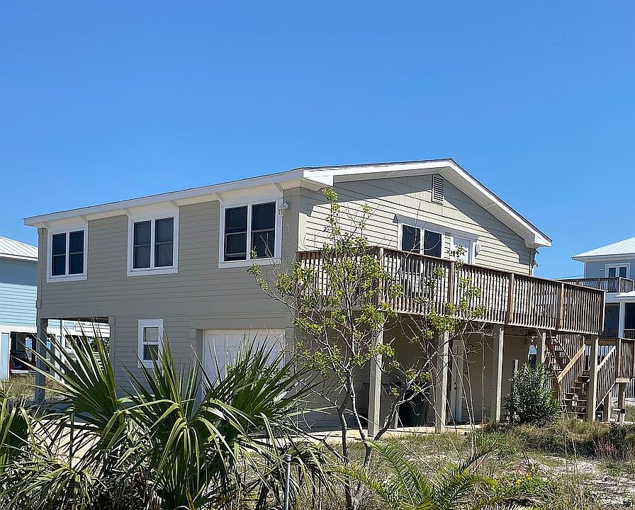 BEACH HOUSE