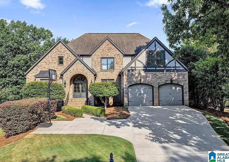 1st image of 300 E Stone Brook Pl