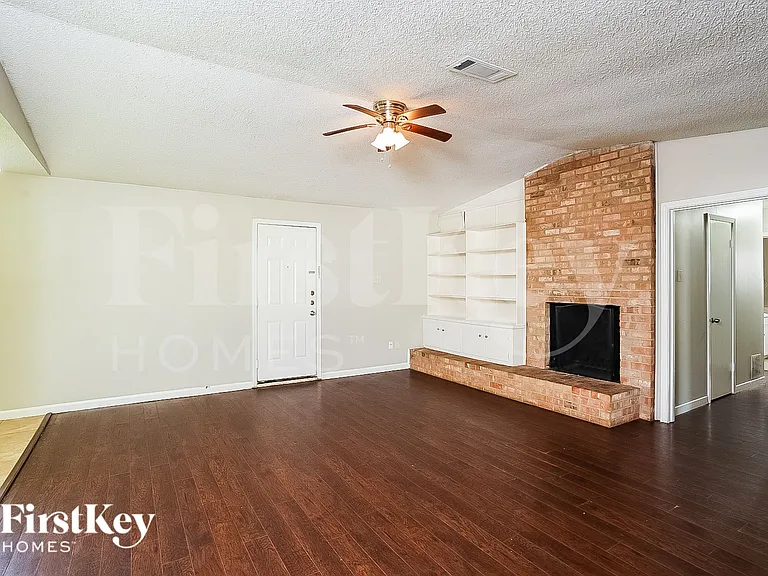 10423 Collingswood Rd — Photo 4