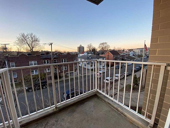 4th image of 6 New Ln APT 3