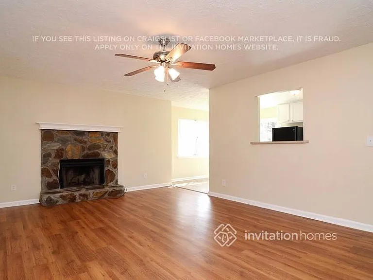 206 Quail Hollow Dr — Photo 3