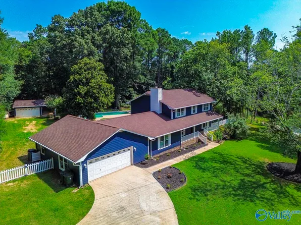 207 Earl Vaughn Dr, Huntsville, AL 35806