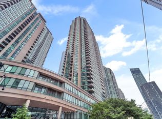 16 Yonge St #1808, Toronto, ON M5E 2A3