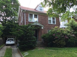 8766 217th St, Jamaica, NY 11427
