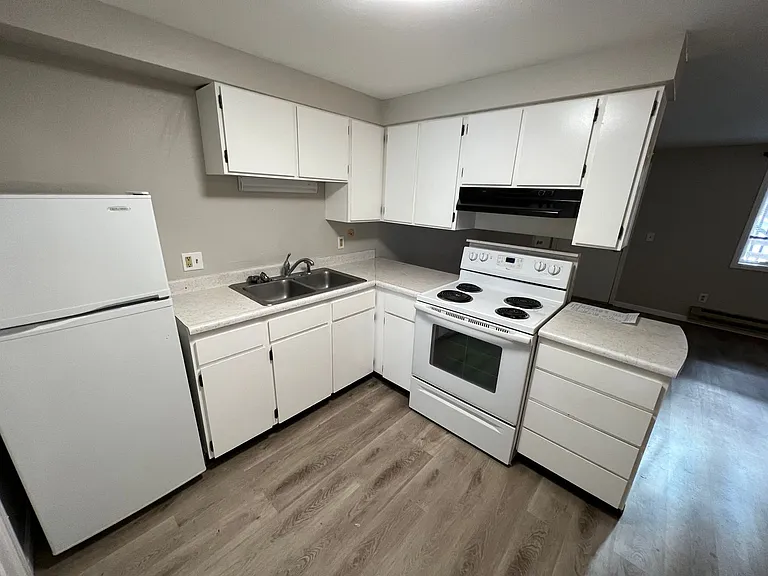 301 Kiwanis Park Ln — Photo 8