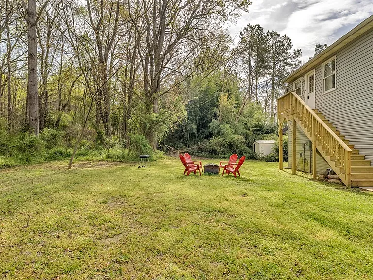 19 Limox Ln #B — Photo 37