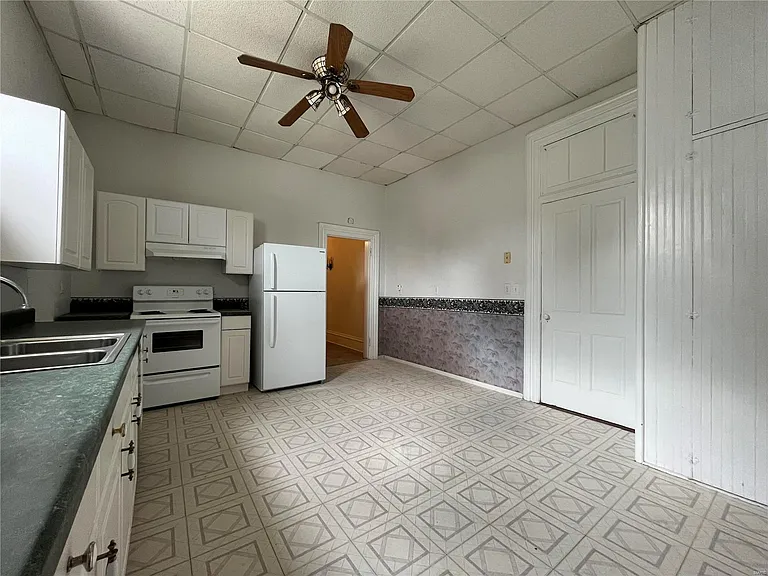 123 W Saint Louis St — Photo 6