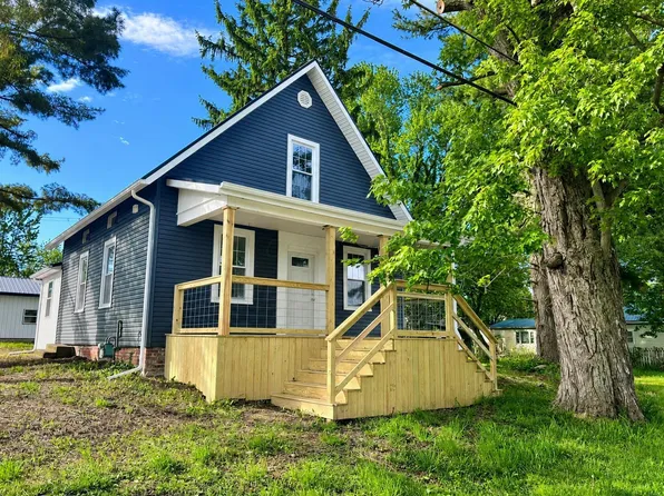 22 E Main St, Sparta, OH 43350