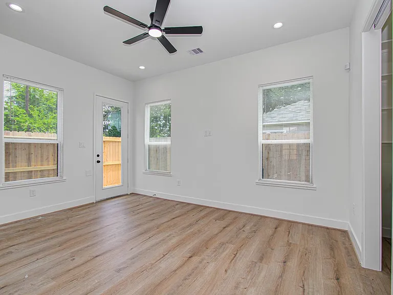1308 Tarley St #A — Photo 6