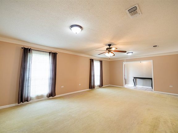 5th image of 115 Richard Dr