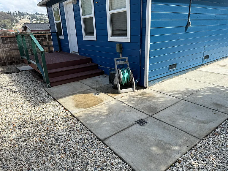 6109 Tehama Ave — Photo 23
