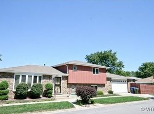 9551 S Utica Ave, Evergreen Park, IL