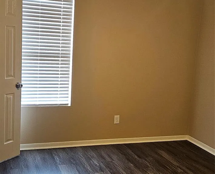 3103 Barkers Crossing Ave — Photo 30