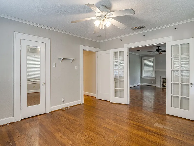 3216 Cockrell Ave — Photo 6