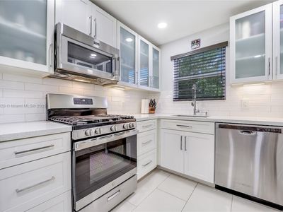 1615 Meridian Ave APT 501, Miami Beach, FL, 33139