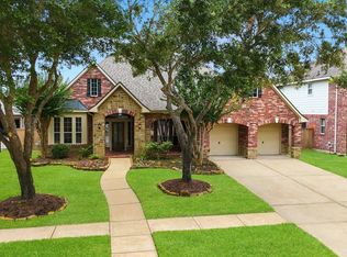 2107 Upland Shadows Dr, Sugar Land, TX 77479
