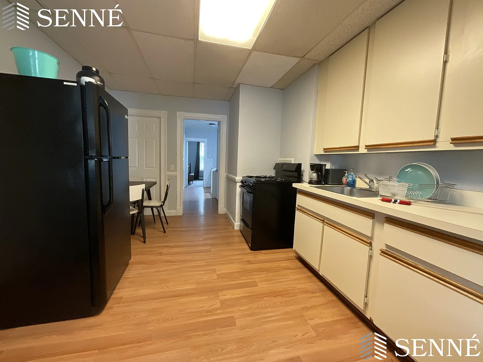 3 bed, 1.0 bath, $3,600 — Photo 3