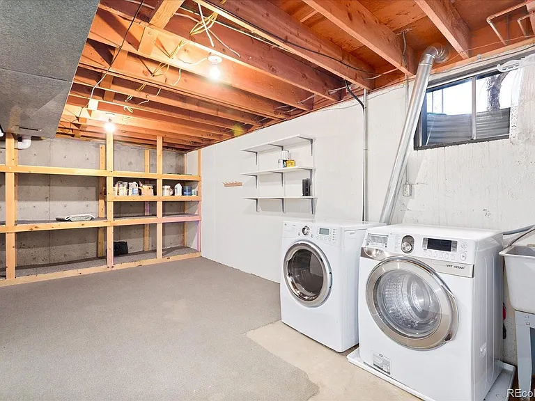 7896 E Jefferson Pl — Photo 15