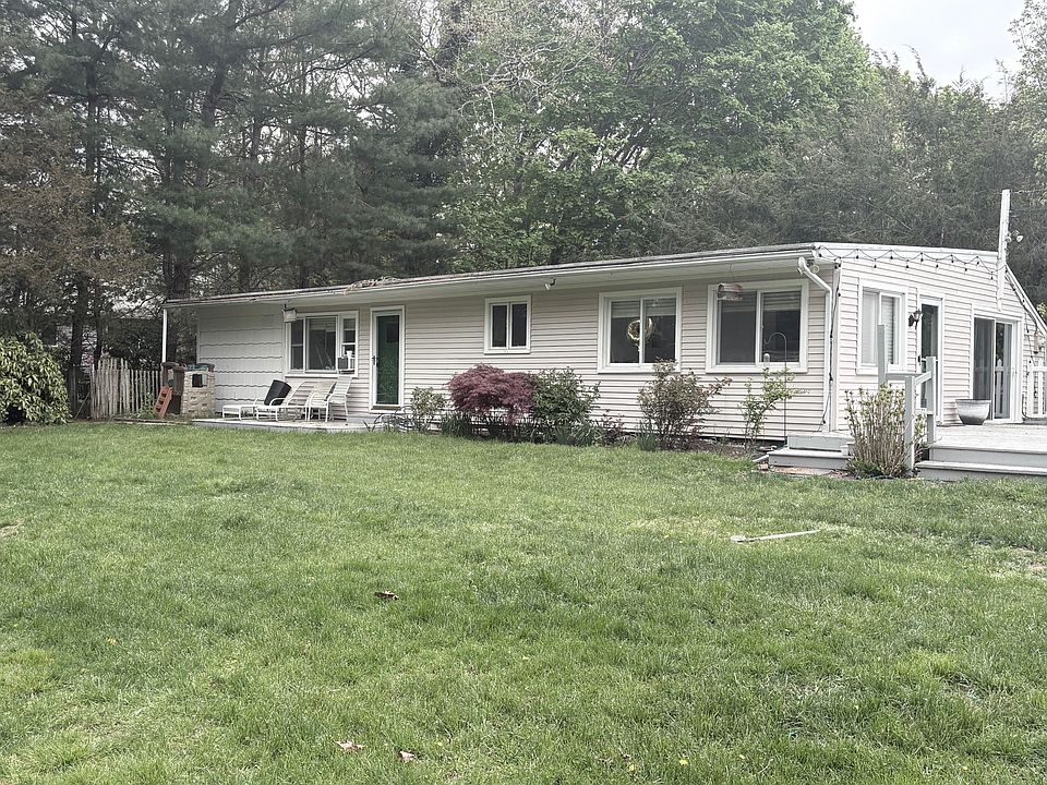 1st image of 531 Montauk Hwy