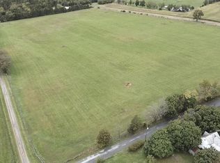 1 Hinton Rd, Kearneysville, WV 25430