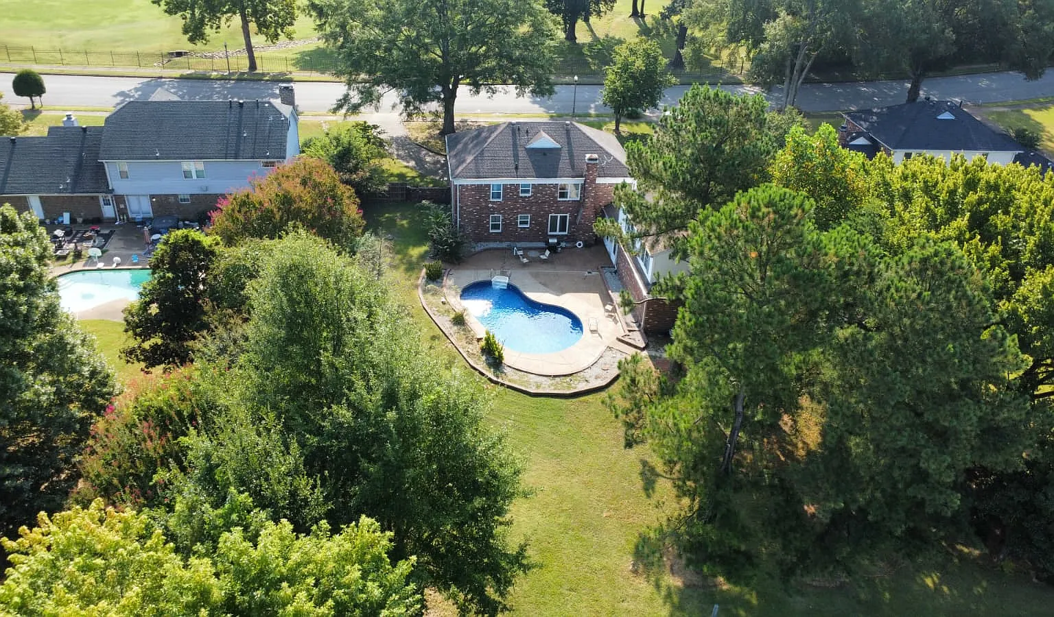 6 bed, 3.5 bath, 3600 sqft, $7,450 — Photo 1