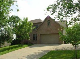 1019 Crosscreek Dr, Uniontown, PA 15401