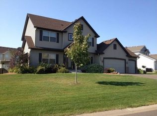 5737 127th St N, Hugo, MN 55038