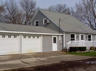 5498 S Isle Dr, Standish, MI 48658