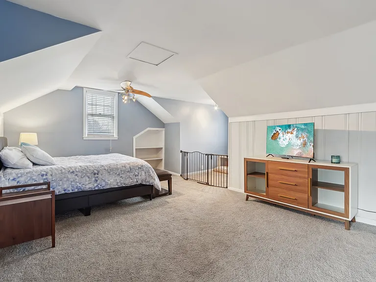 4111 E Pleasant Run Parkway South Dr — Photo 27