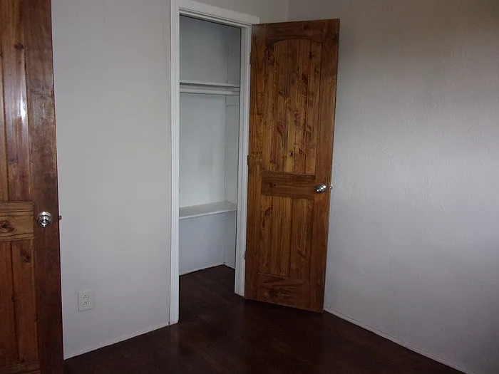 2405 Julia Ave #1 — Photo 11