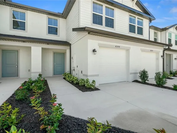 4244 Caterina Ct, North Fort Myers, FL 33917