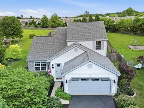 70 Lantern Chase Dr, Delaware, OH 43015