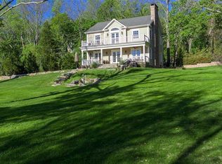 470 River Rd, Saint James, NY 11780
