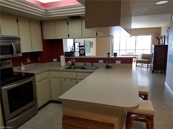 4th image of 3350 N Key Dr APT B412