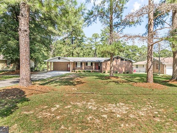 3rd image of 3878 Hitchcock Rd